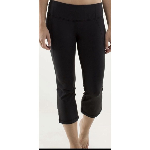 lululemon athletica Pants - Lululemon Gather and Crow Crop Split Leg Crop Black Womens Size 6